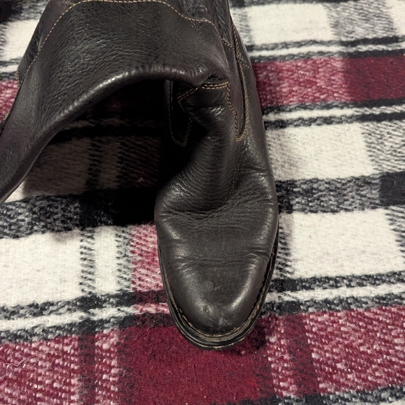 Born Boots - Picture 5 of 8